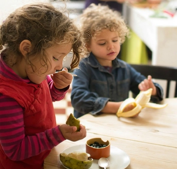 Healthy after-school snacks for kids with banana and fresh fruit ready in 5 minutes